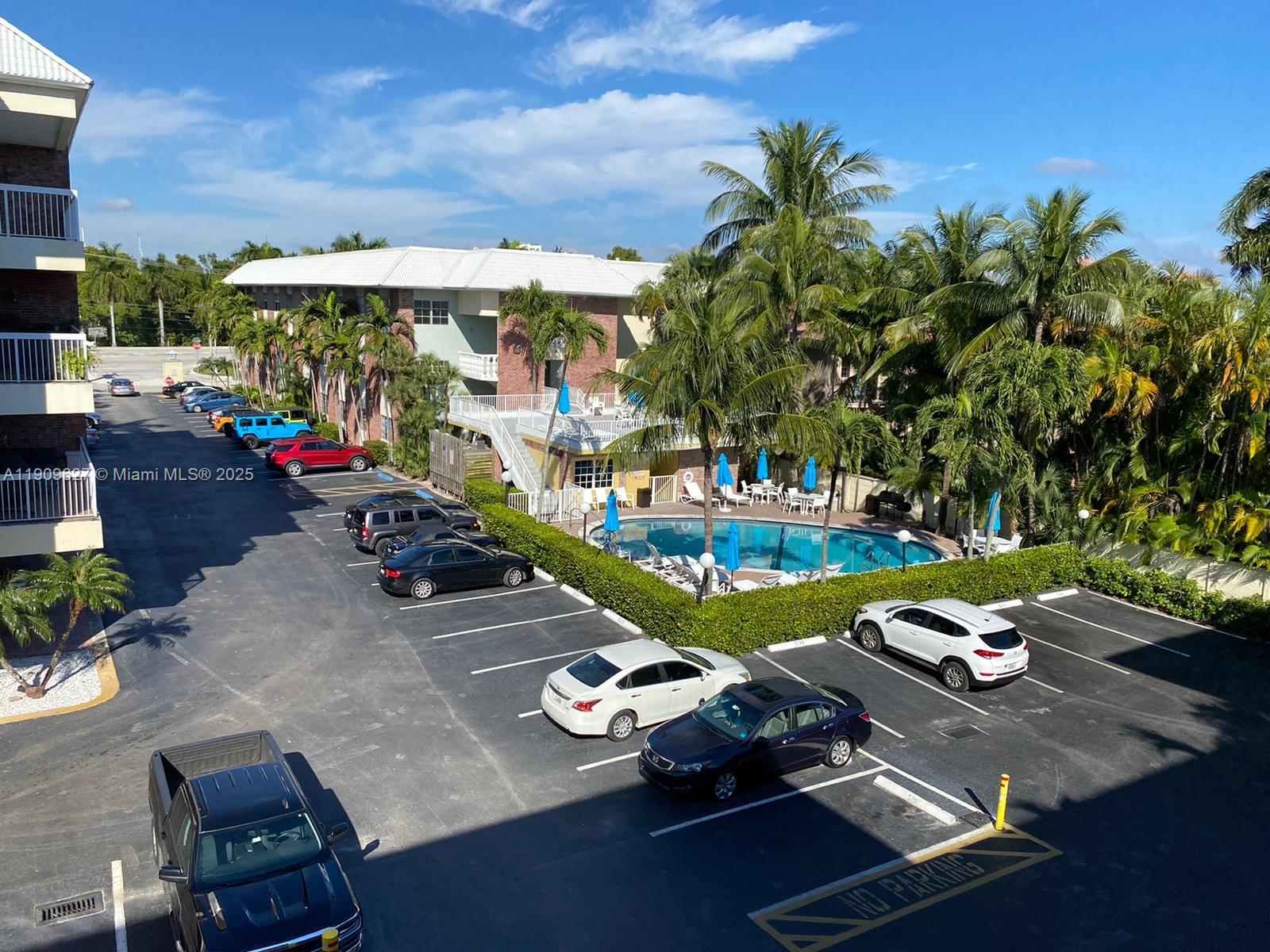 2424 SE 17th St # B307