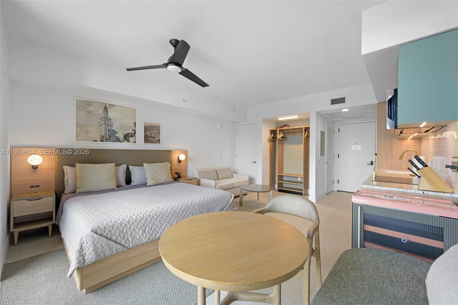 159 NE 6th St # 3706