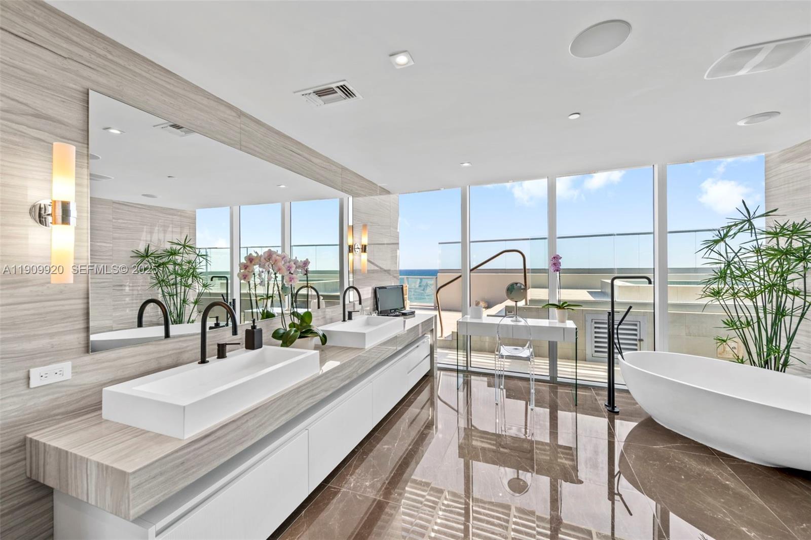 2200 N Ocean Blvd # N605