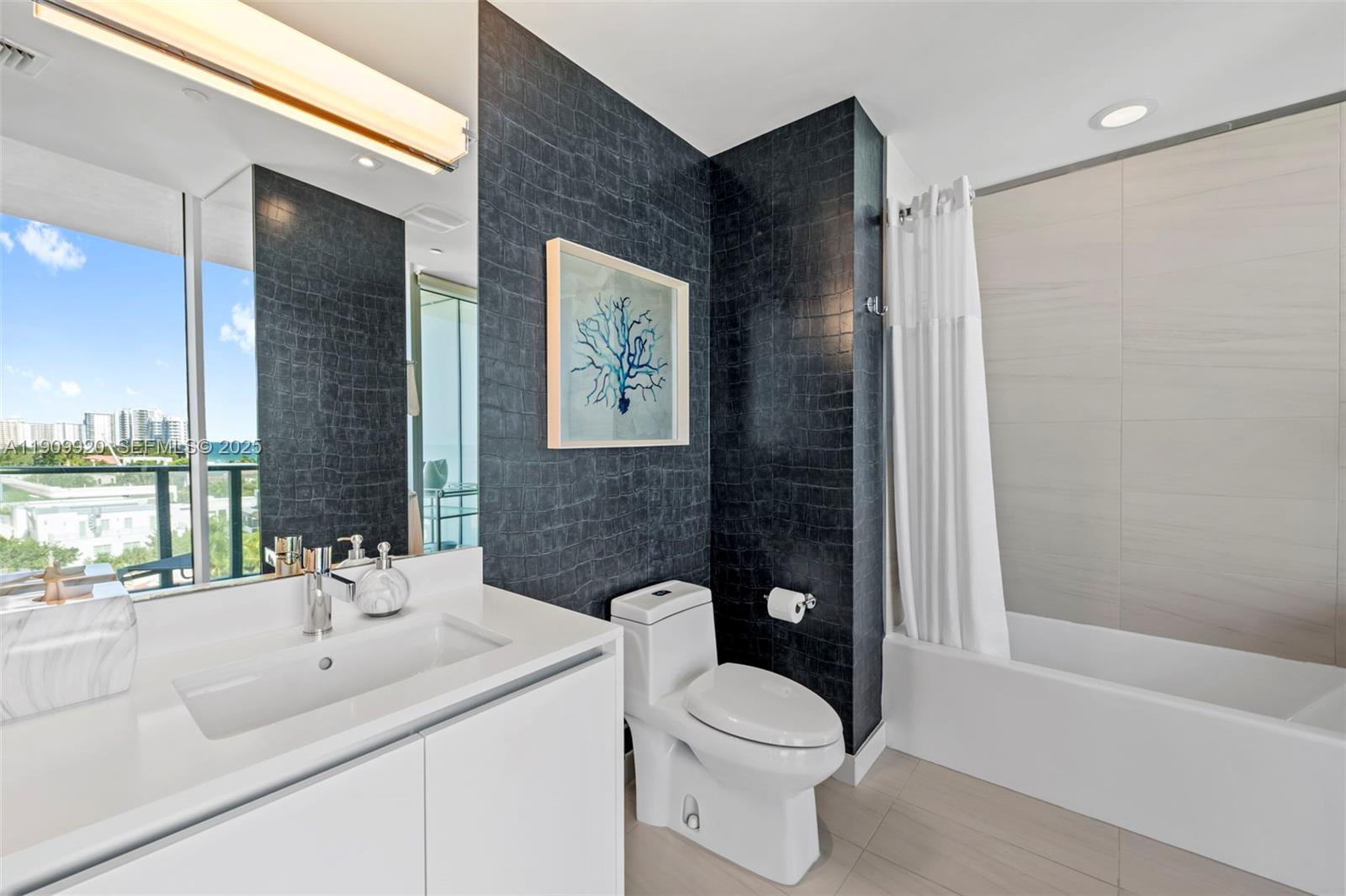 2200 N Ocean Blvd # N605