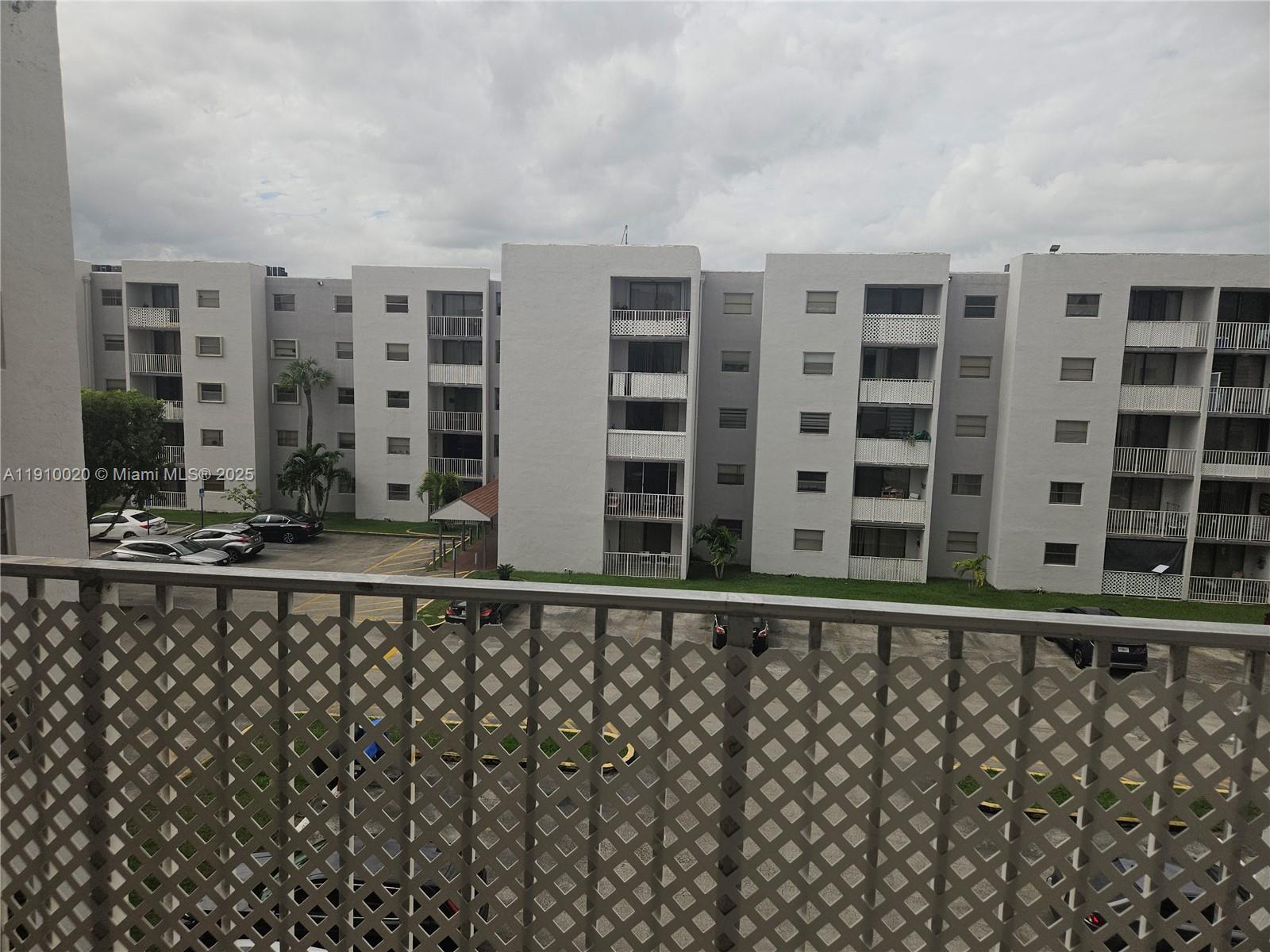 8145 NW 7th St # 411