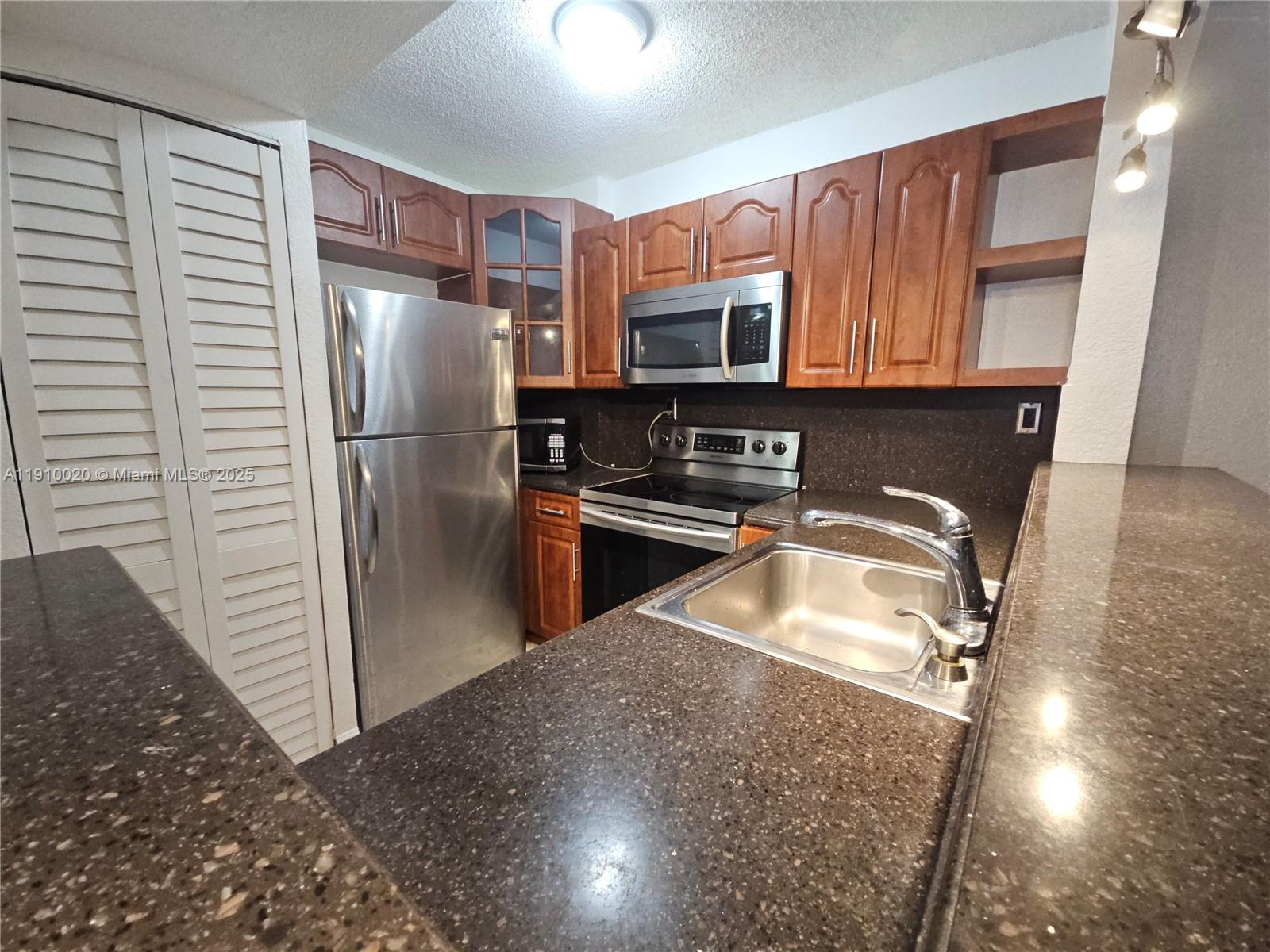 8145 NW 7th St # 411