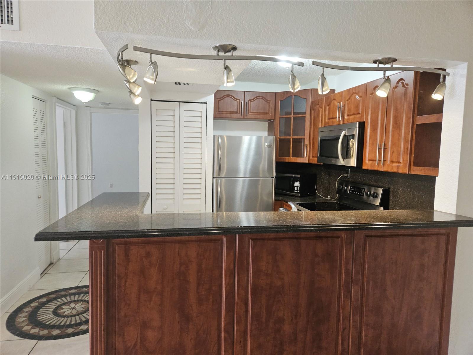 8145 NW 7th St # 411