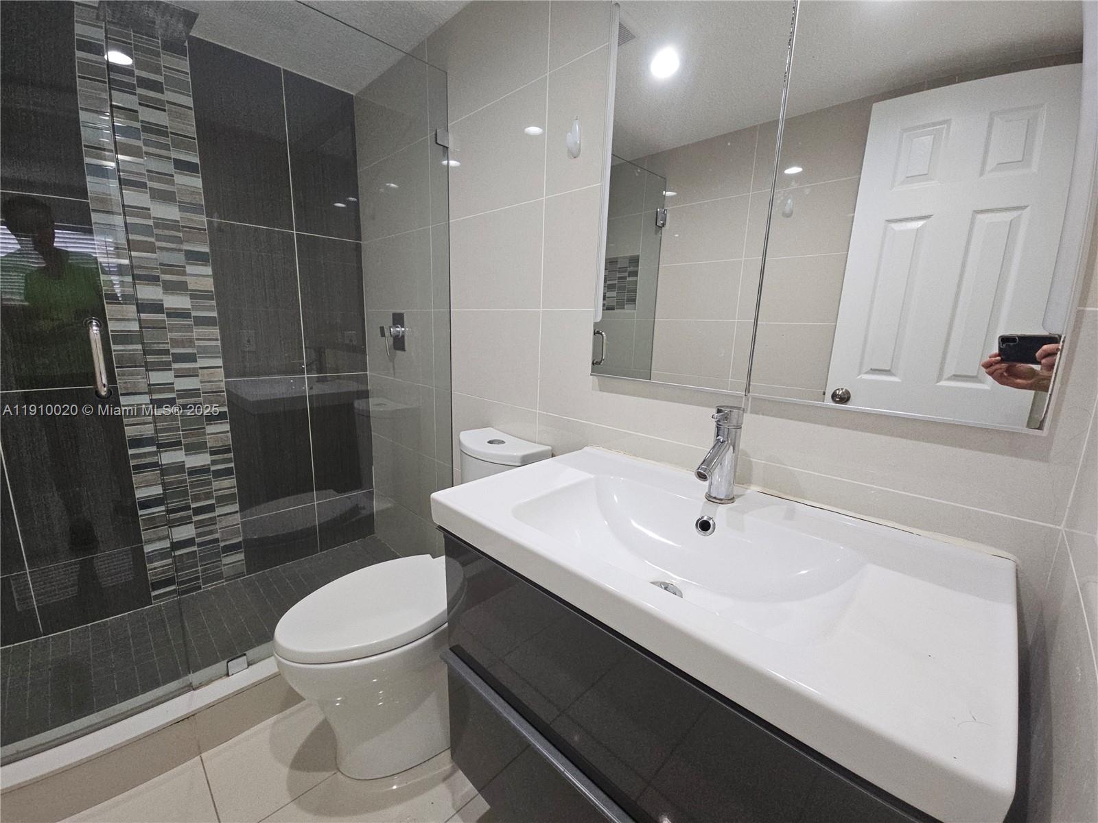 8145 NW 7th St # 411