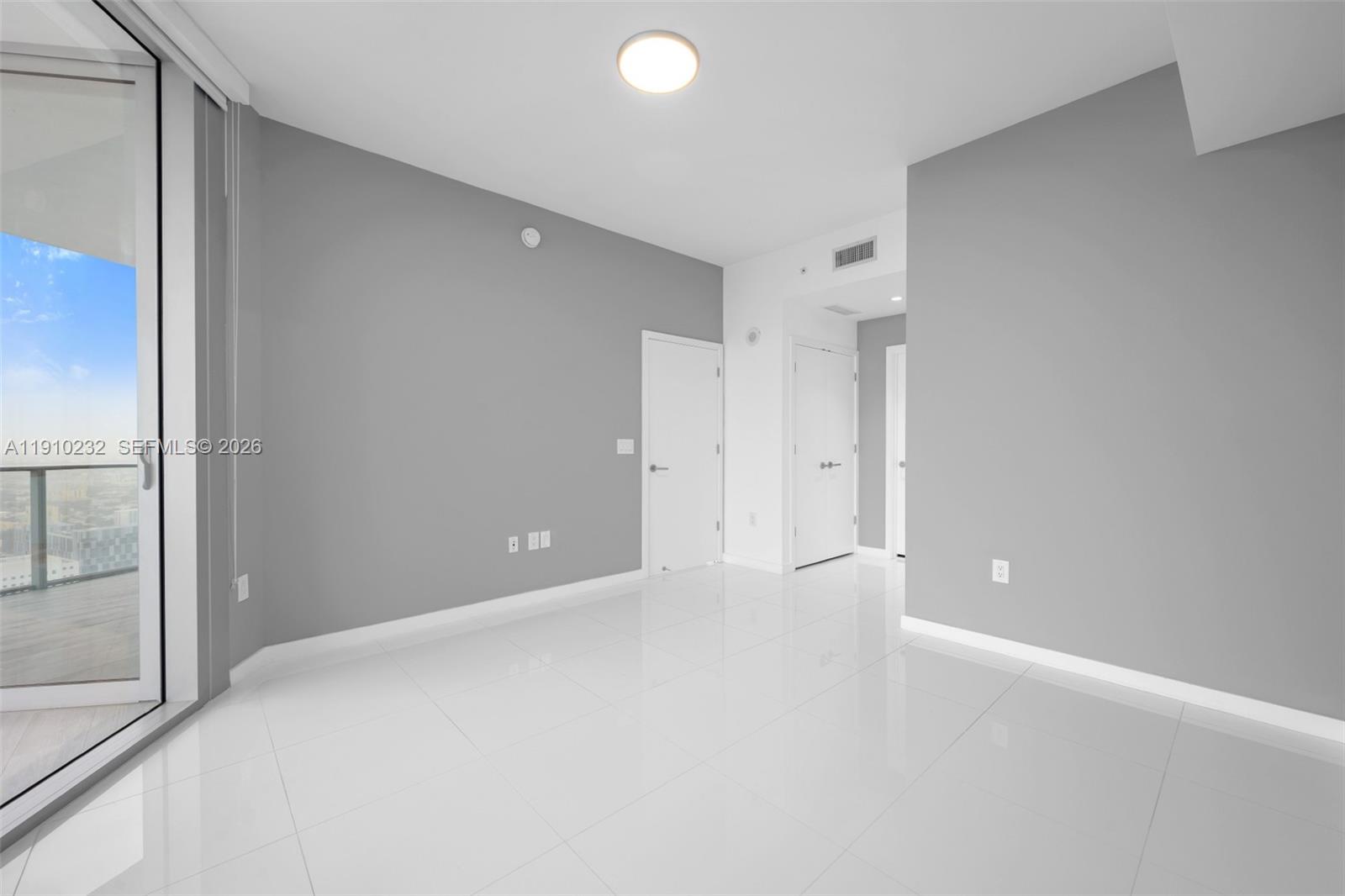 851 NE 1st Ave # 4204