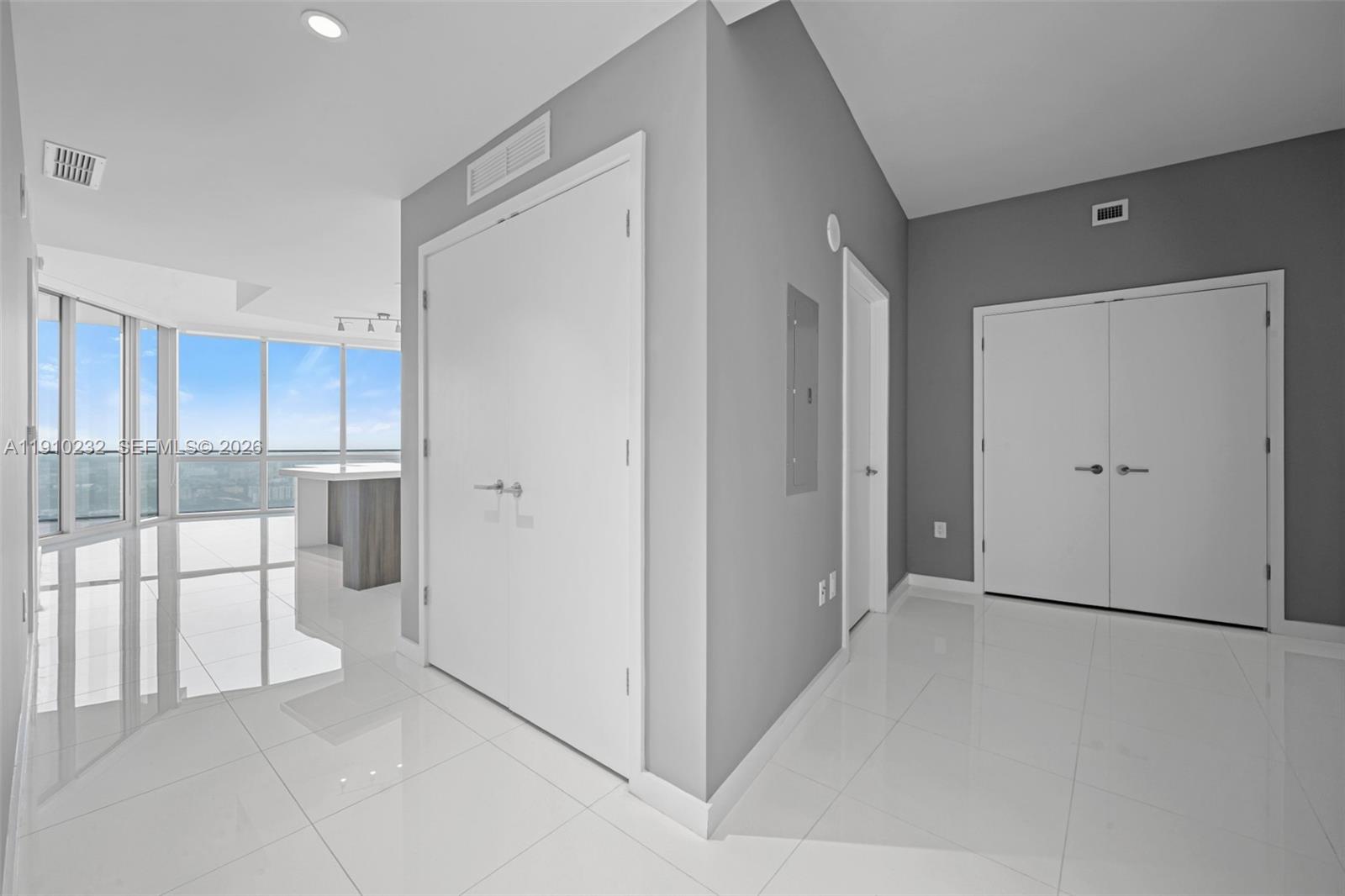 851 NE 1st Ave # 4204