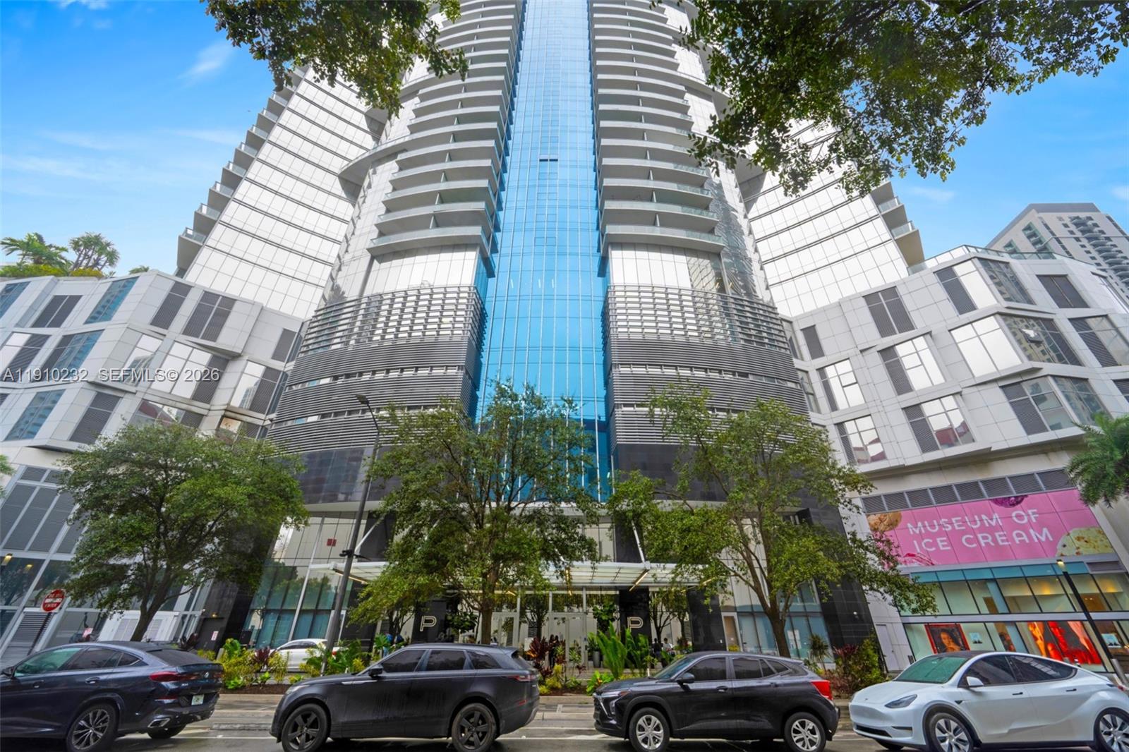 851 NE 1st Ave # 4204