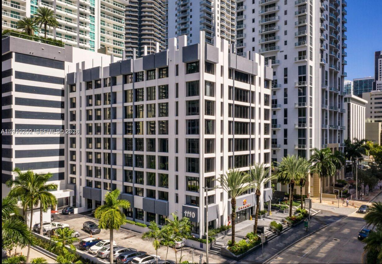 1110 Brickell Ave # 804
