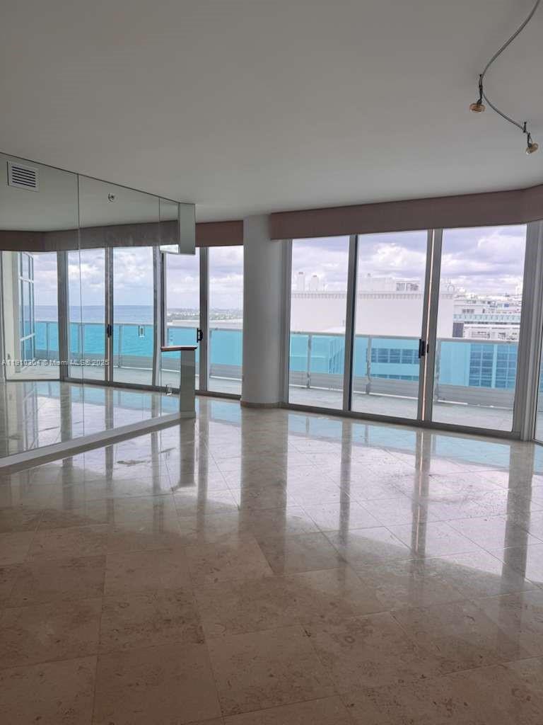 5025 Collins Ave # 1602