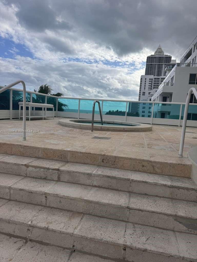 5025 Collins Ave # 1602