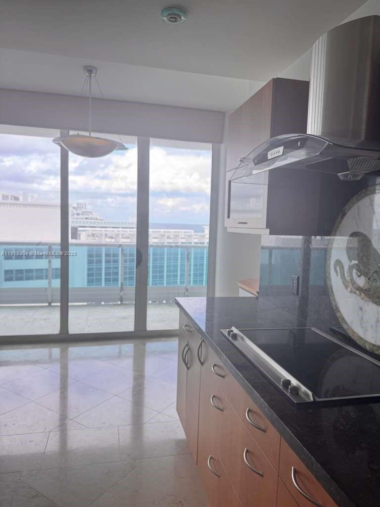 5025 Collins Ave # 1602
