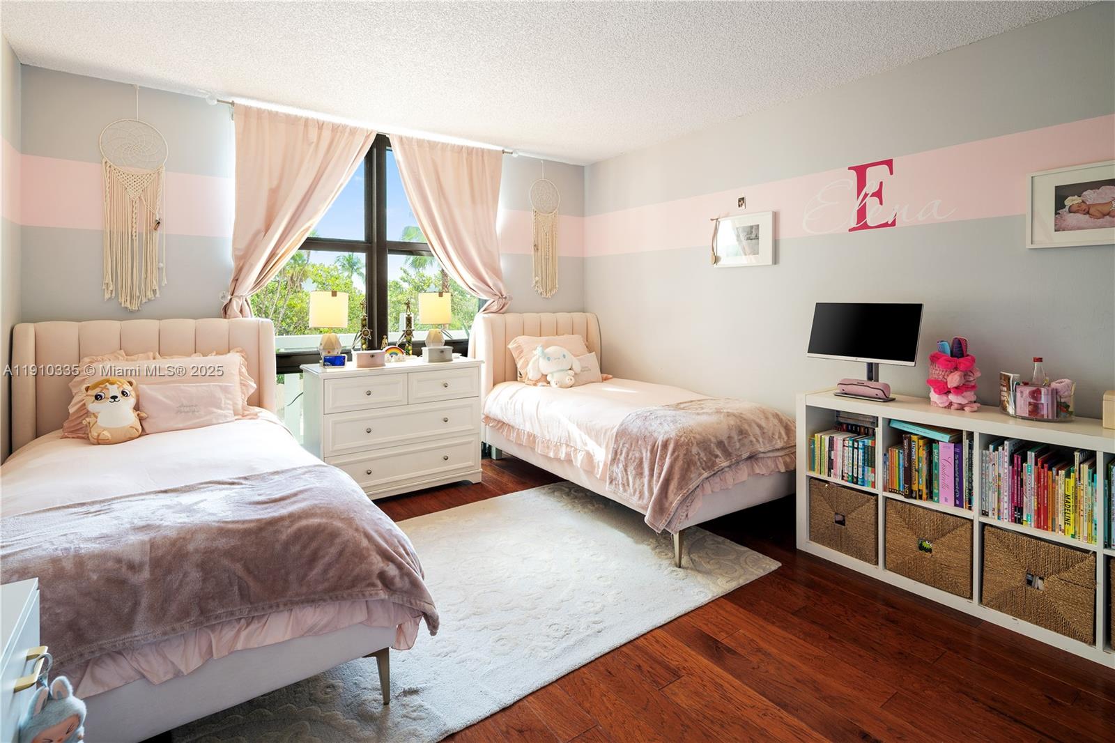 1111 Crandon Blvd # C205