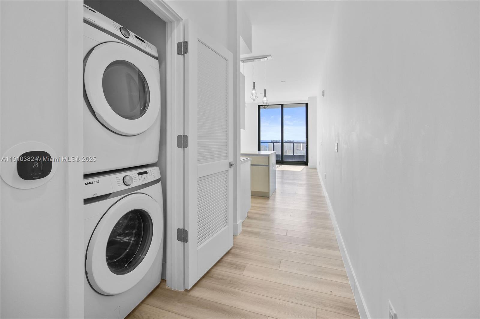 101 Diplomat Pkwy # 1706