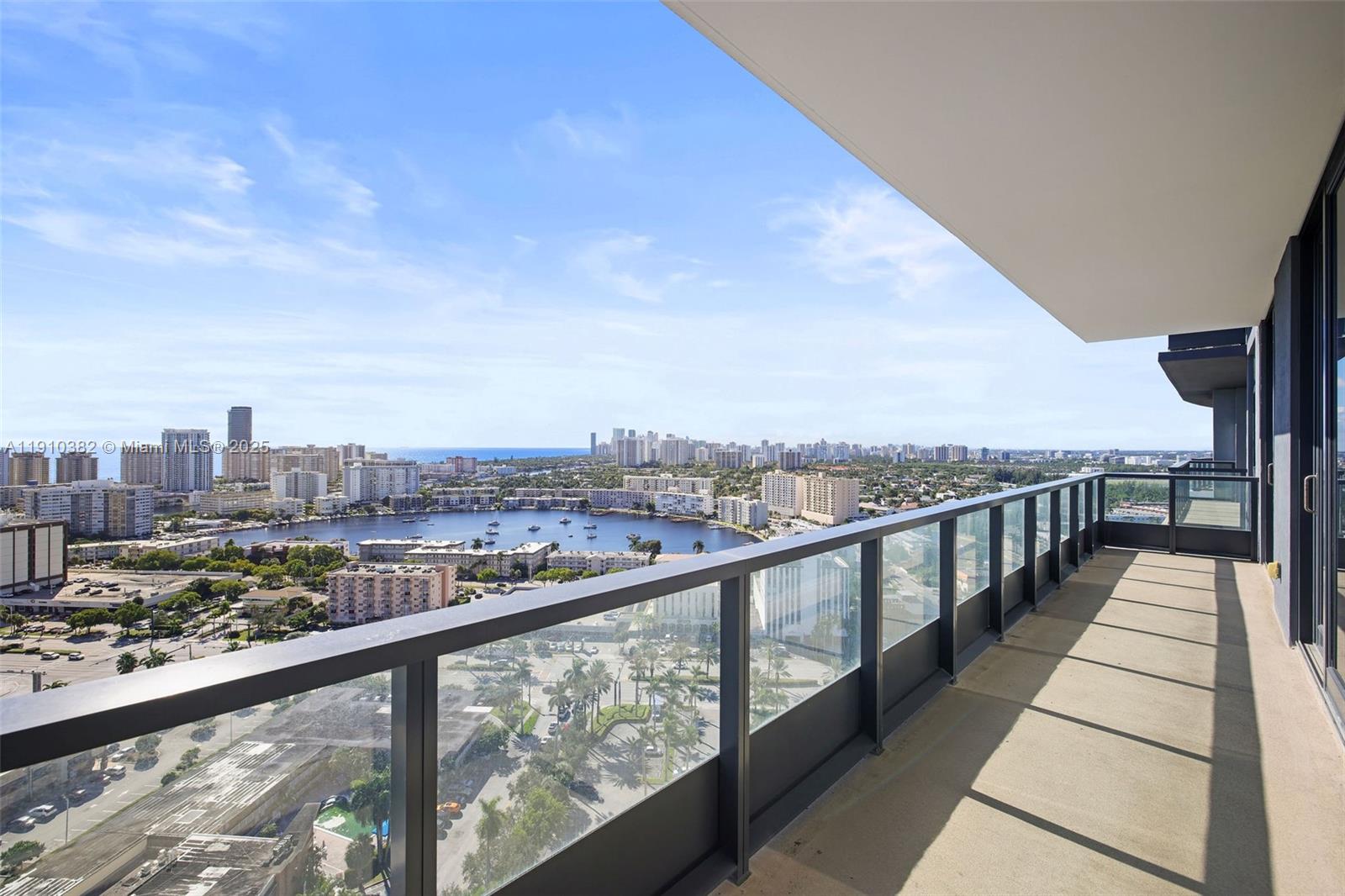 101 Diplomat Pkwy # 1706