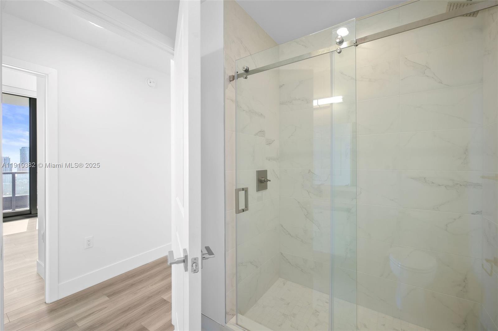 101 Diplomat Pkwy # 1706