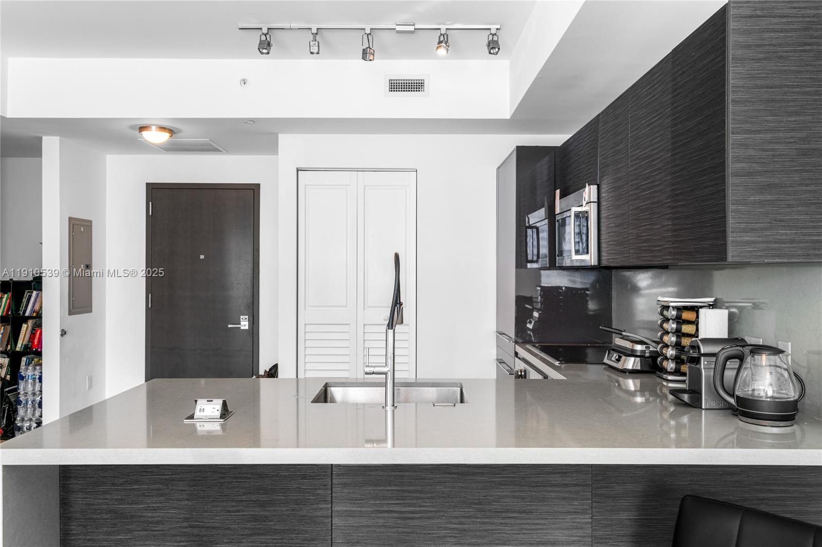 1080 Brickell Ave # 1502