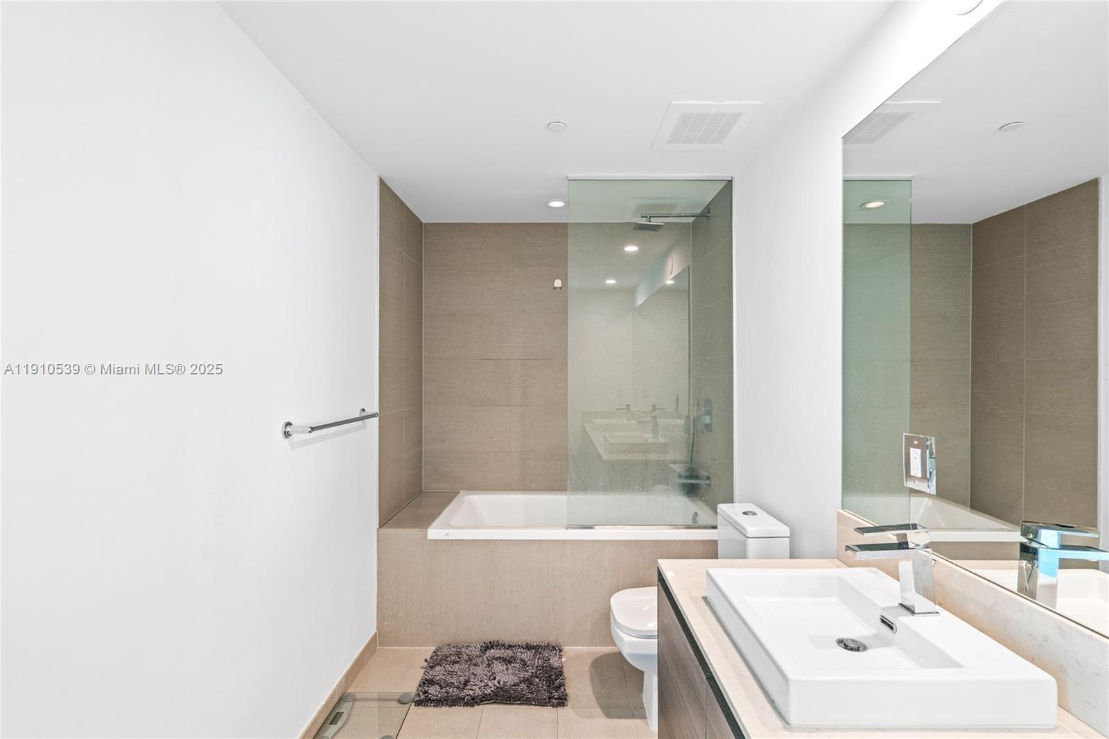 1080 Brickell Ave # 1502