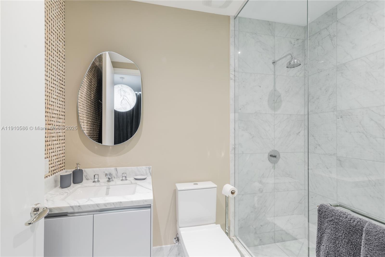 16901 Collins Ave # 4603