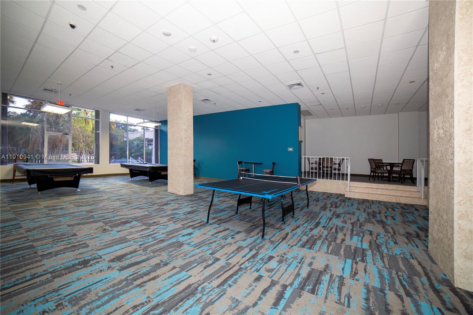 100 Bayview Dr # 325