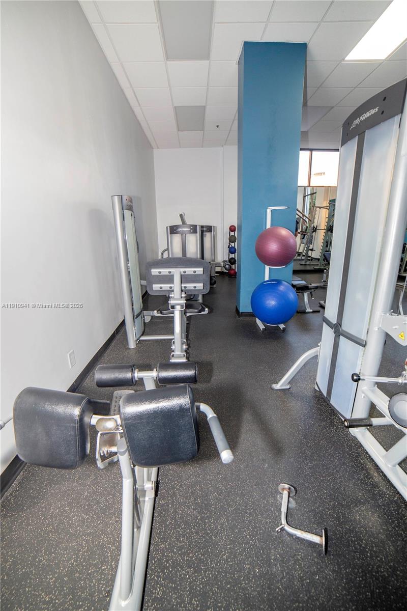 100 Bayview Dr # 325