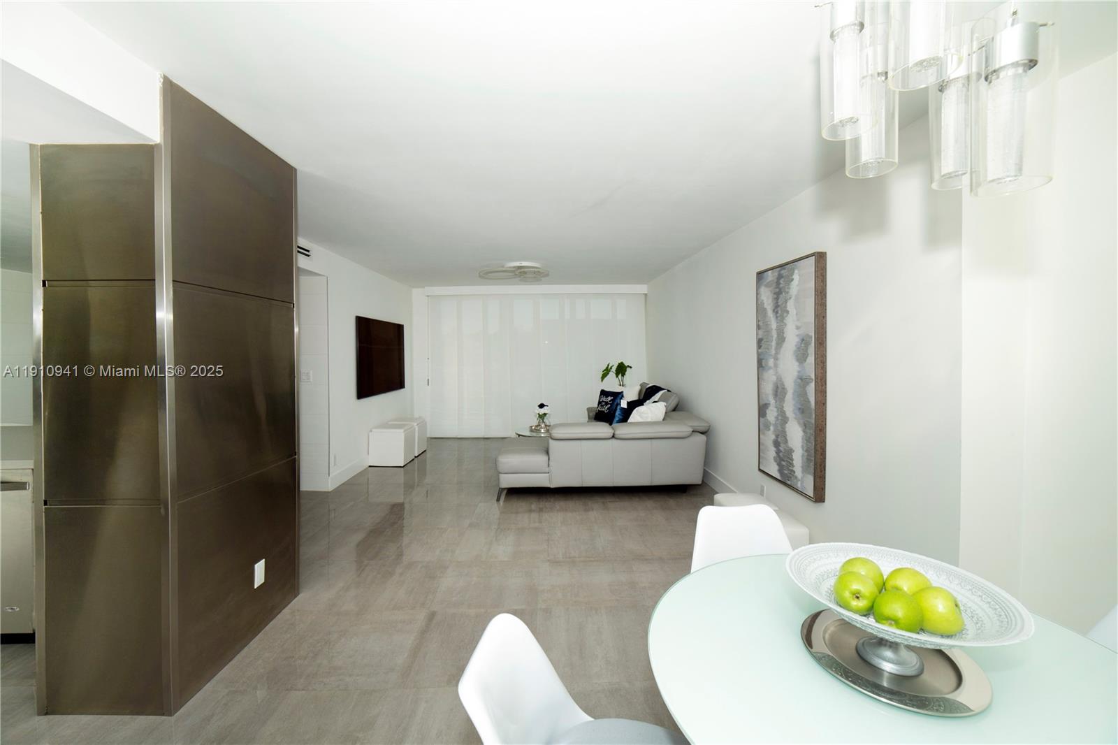 100 Bayview Dr # 325