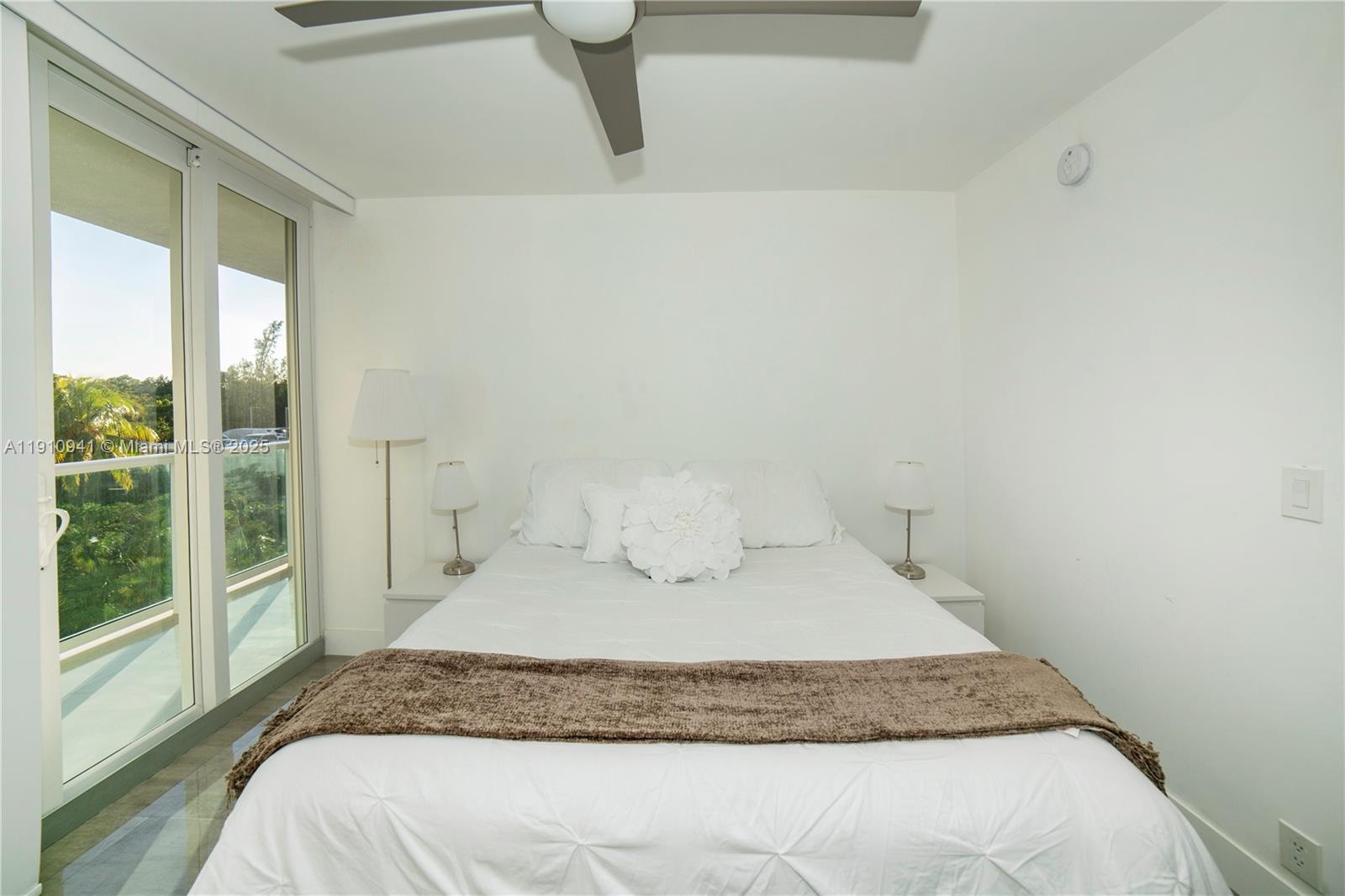 100 Bayview Dr # 325