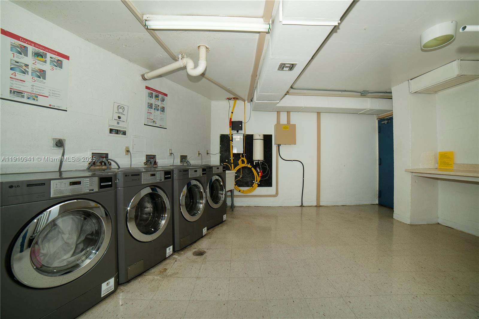 100 Bayview Dr # 325