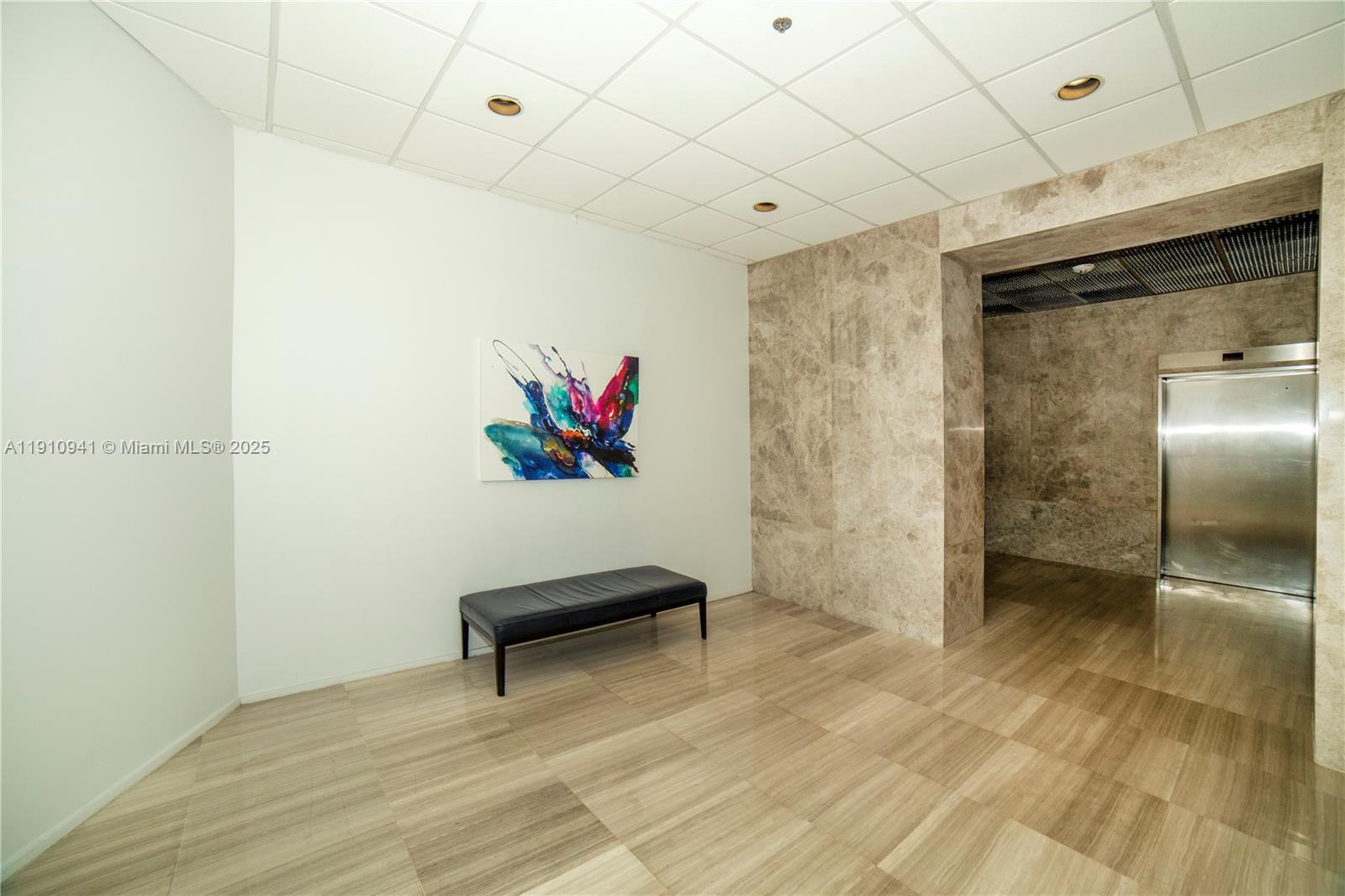 100 Bayview Dr # 325