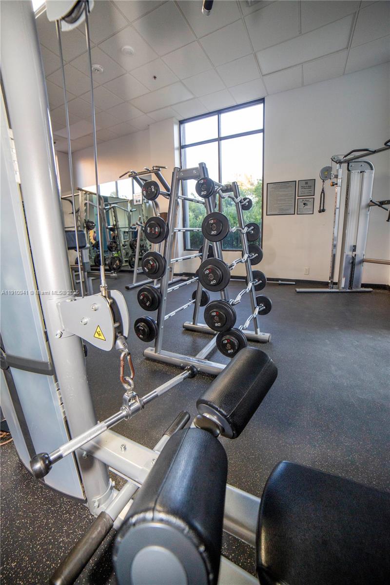 100 Bayview Dr # 325