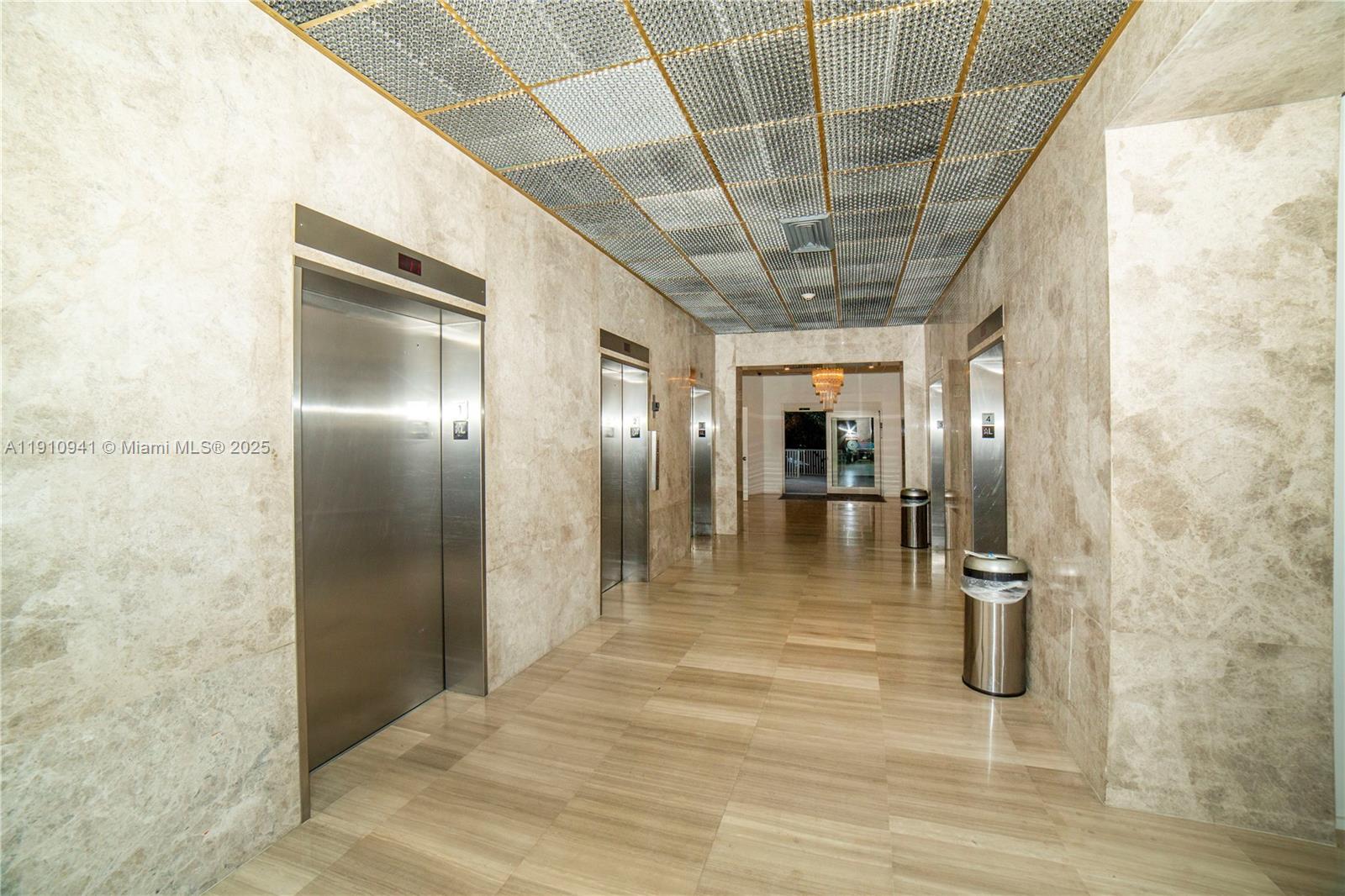 100 Bayview Dr # 325