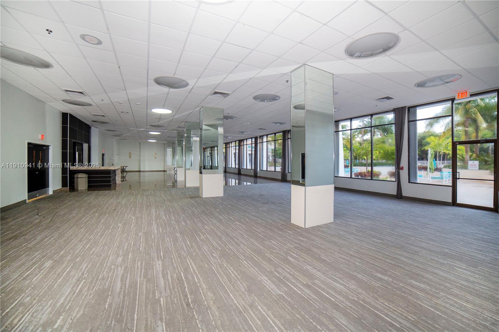 100 Bayview Dr # 325