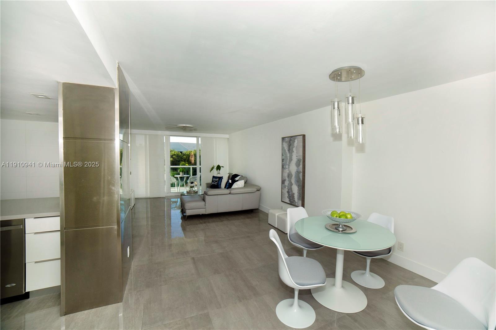 100 Bayview Dr # 325