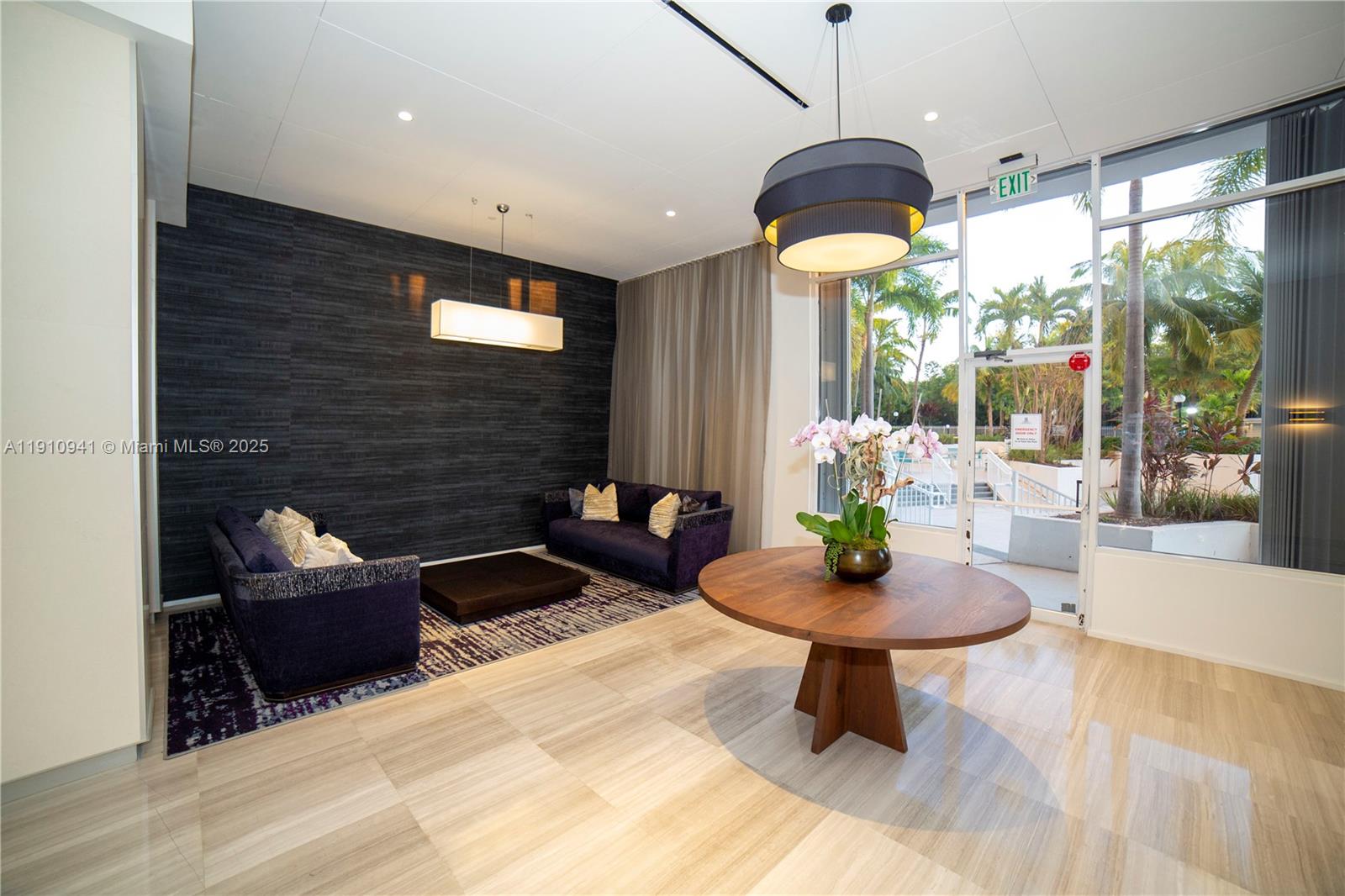 100 Bayview Dr # 325