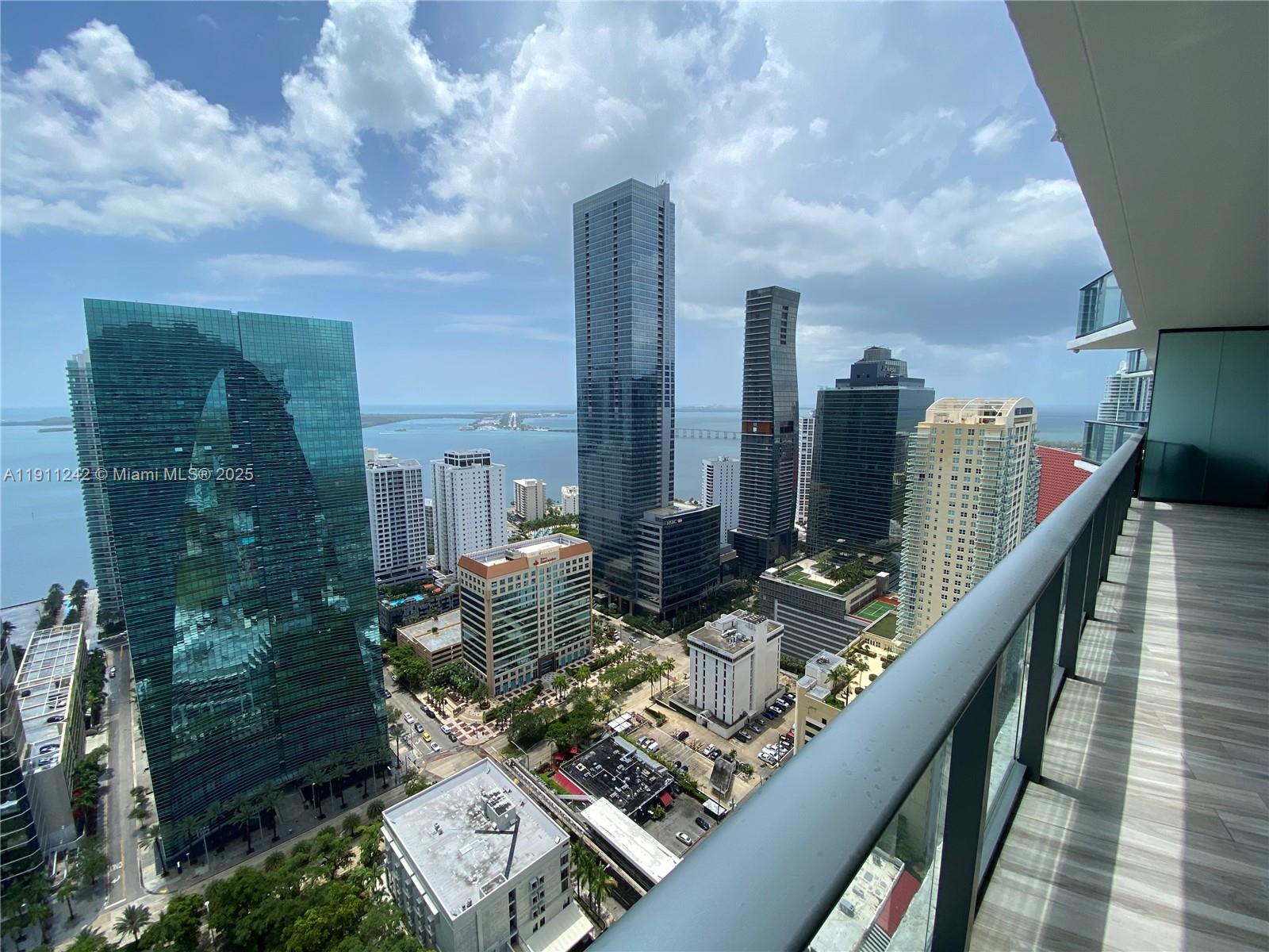 1300 S MIAMI AVE Unit: 3802