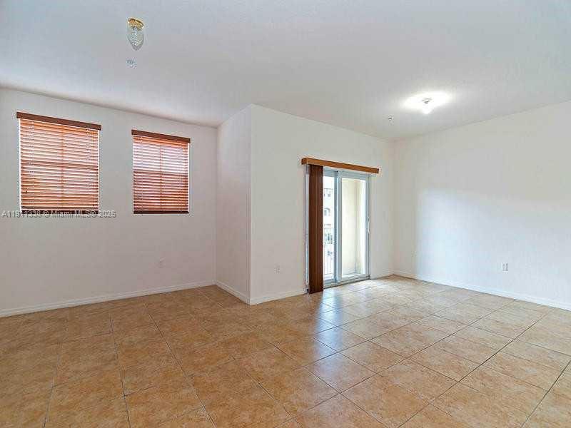 8833 NW 107th Ct # 205