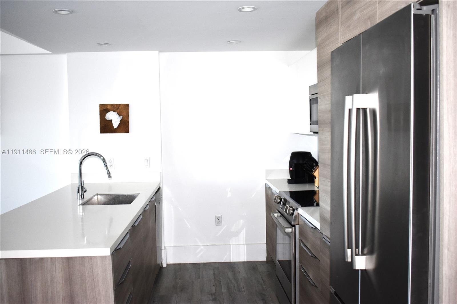 9940 W Bay Harbor Dr Unit: 6D-N