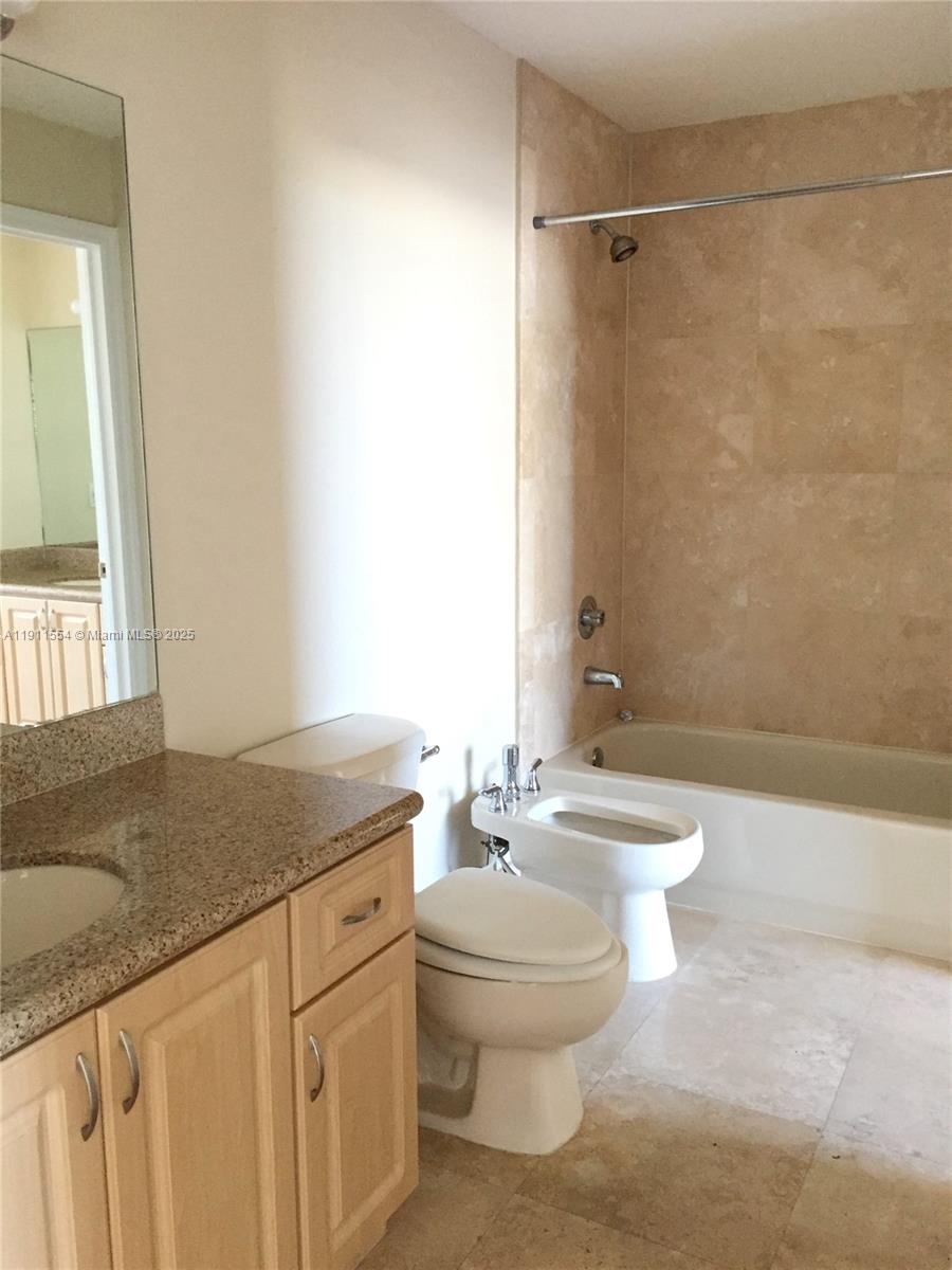 3590 Coral Way # 908