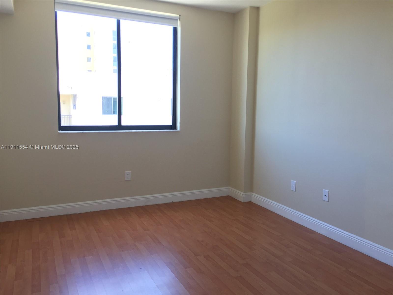 3590 Coral Way # 908