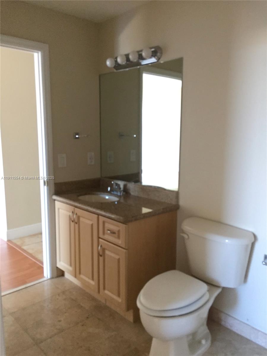 3590 Coral Way # 908