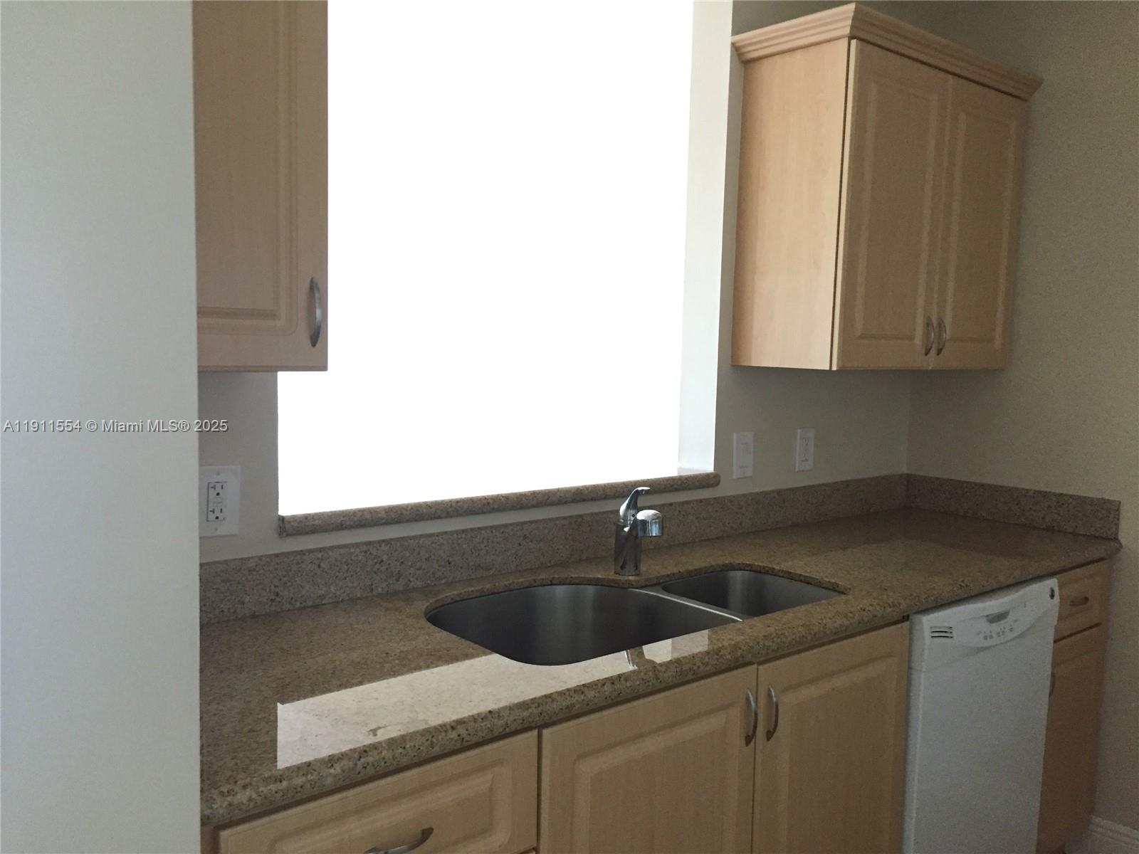 3590 Coral Way # 908