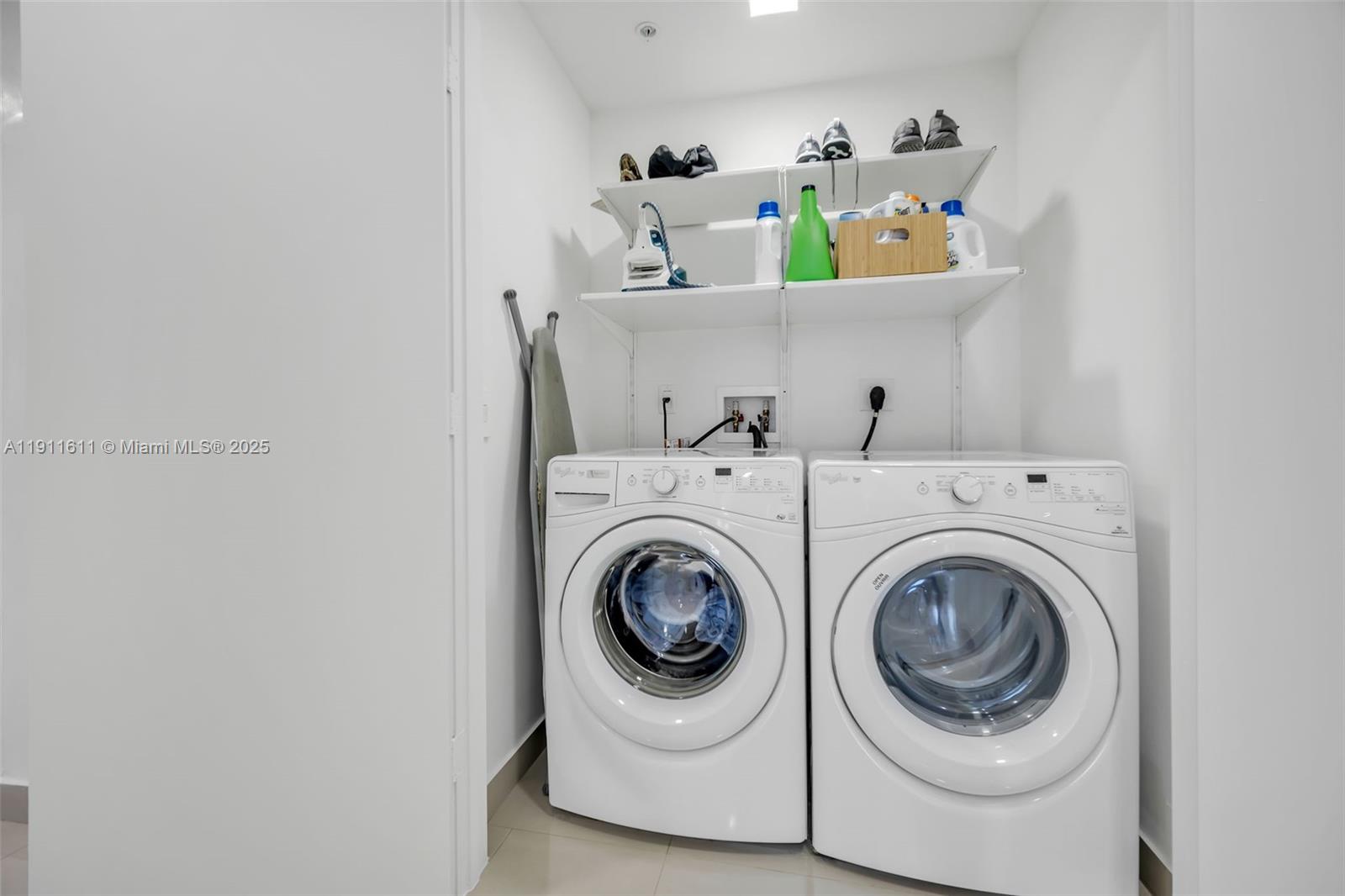 17301 Biscayne Blvd # 910