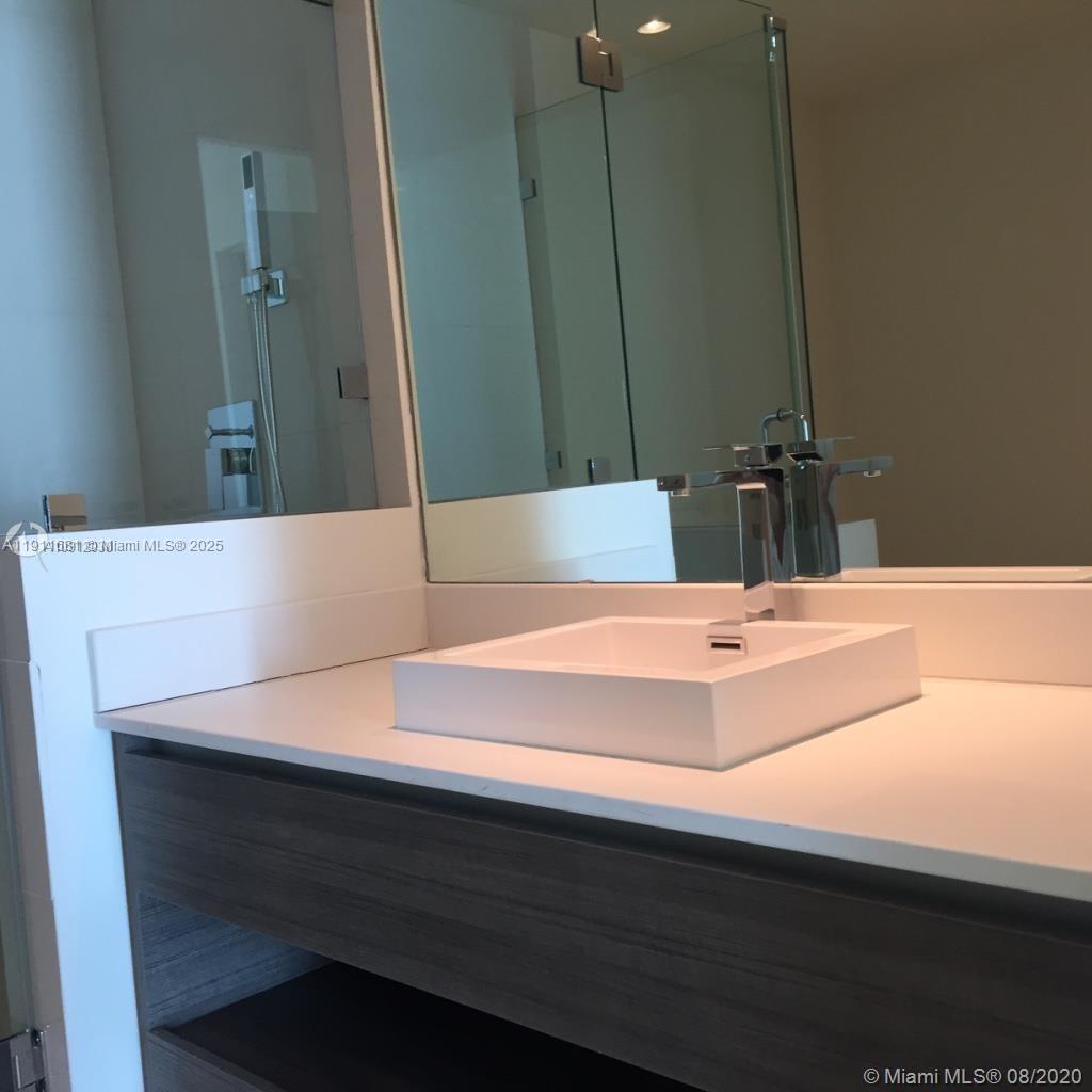 1100 S Miami Ave Unit: 2911