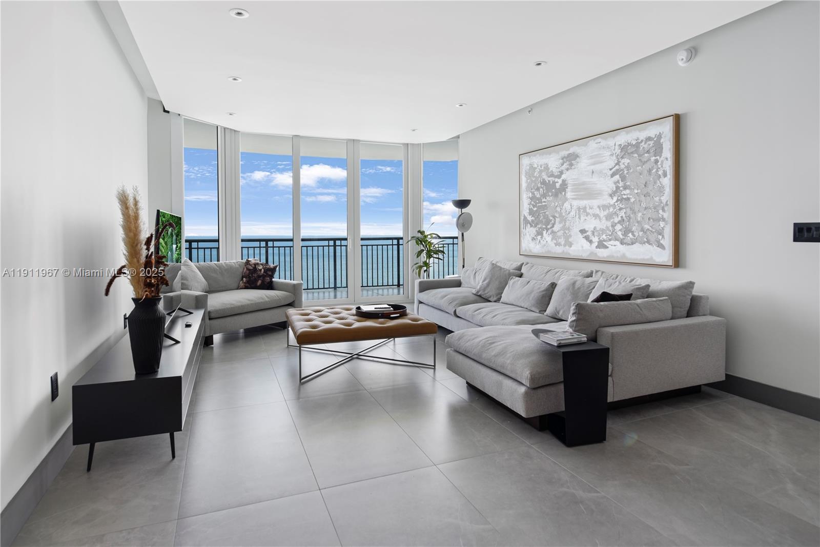 17375 Collins Ave # 2701