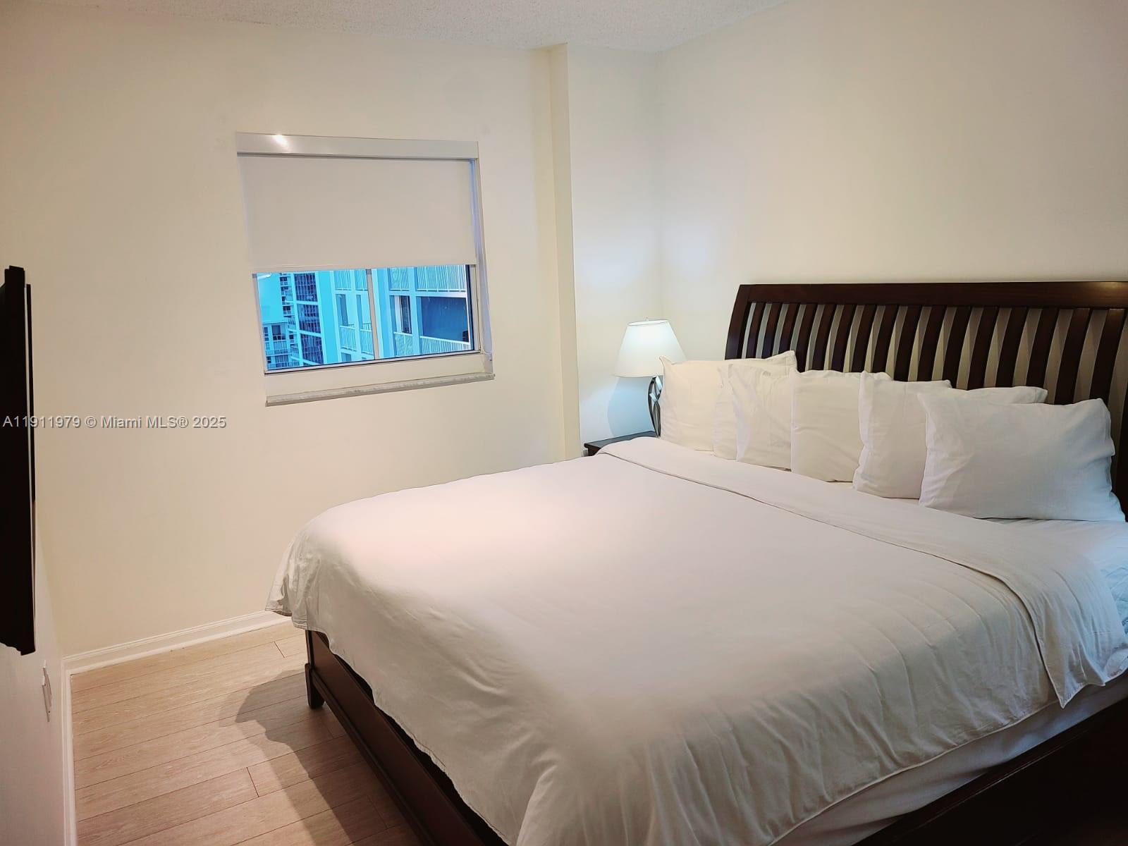 185 SE 14th Ter # 2911