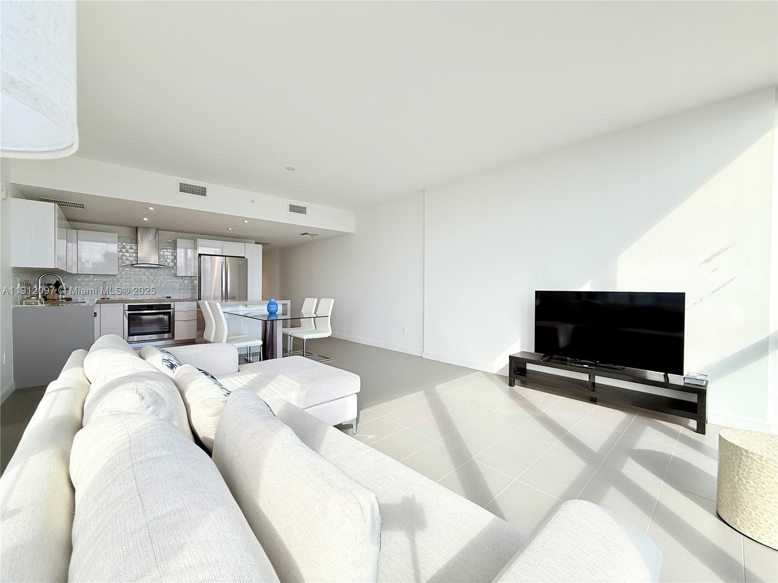 1600 NE 1st Ave # 3210