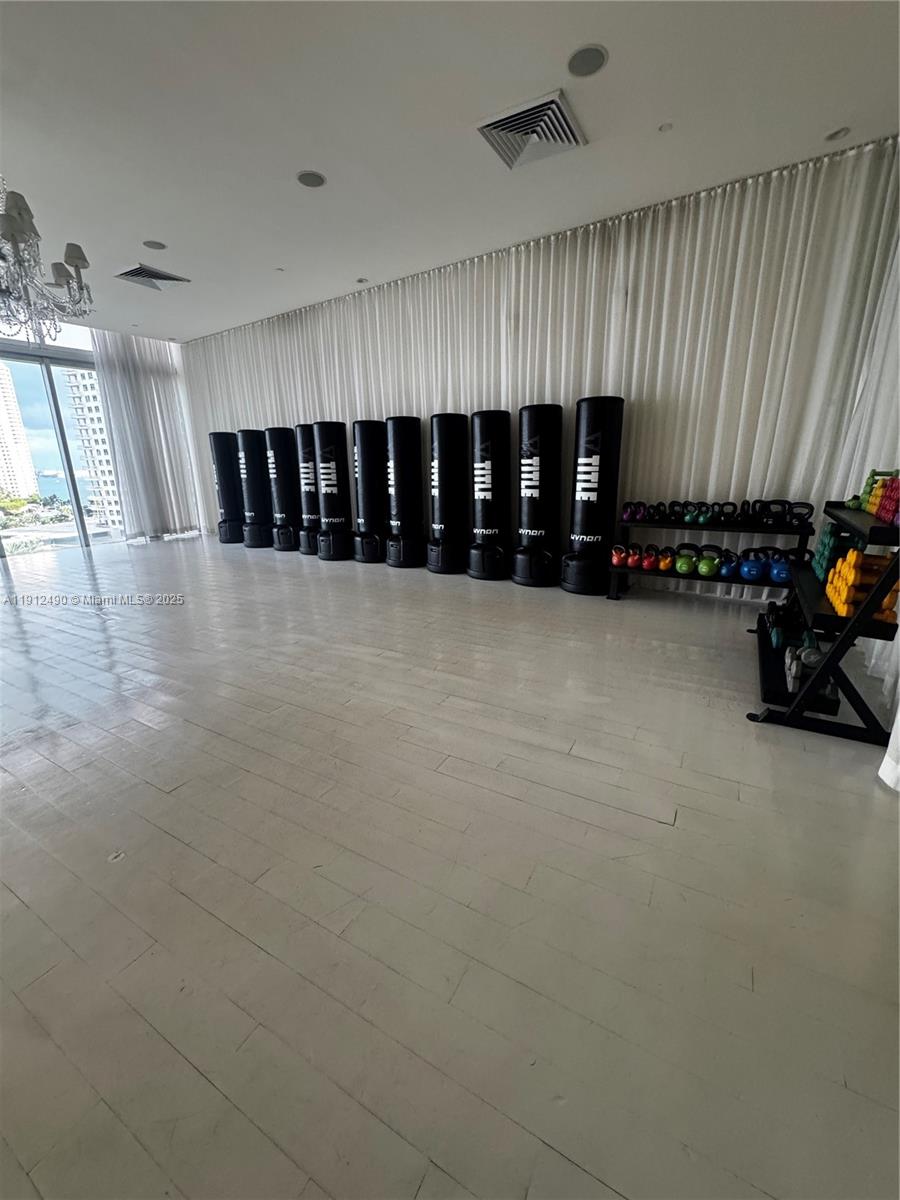 475 Brickell Ave # 808