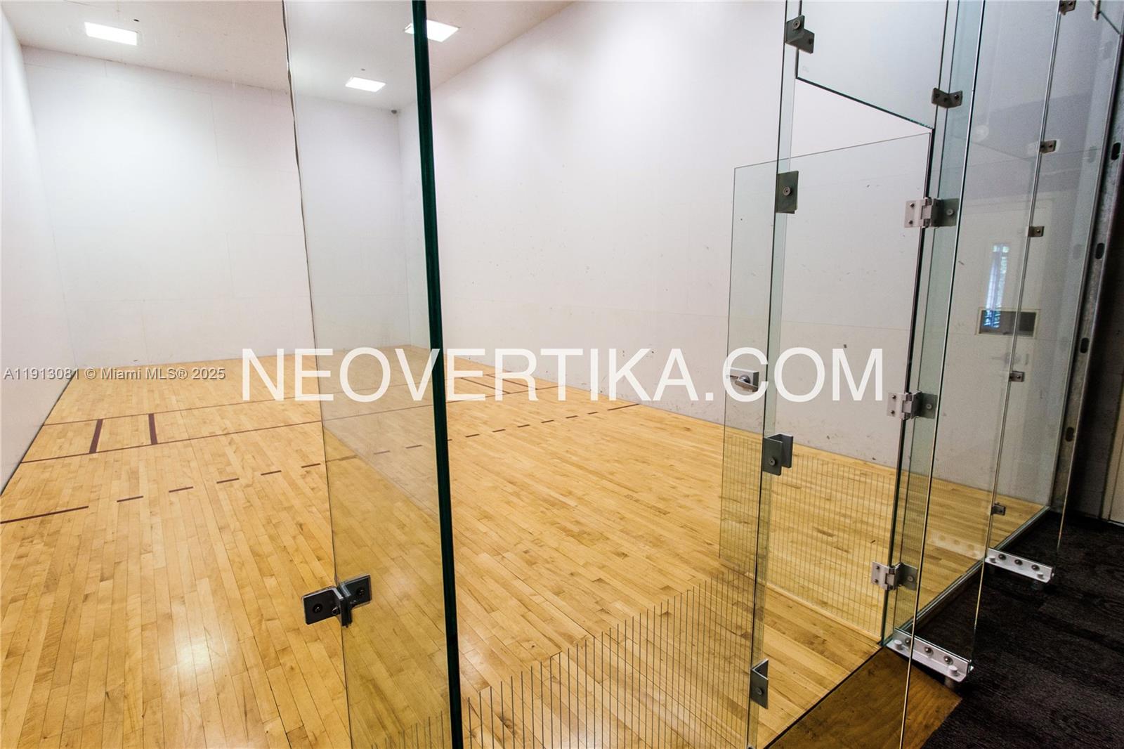 690 SW 1st Ct Unit: PHI20