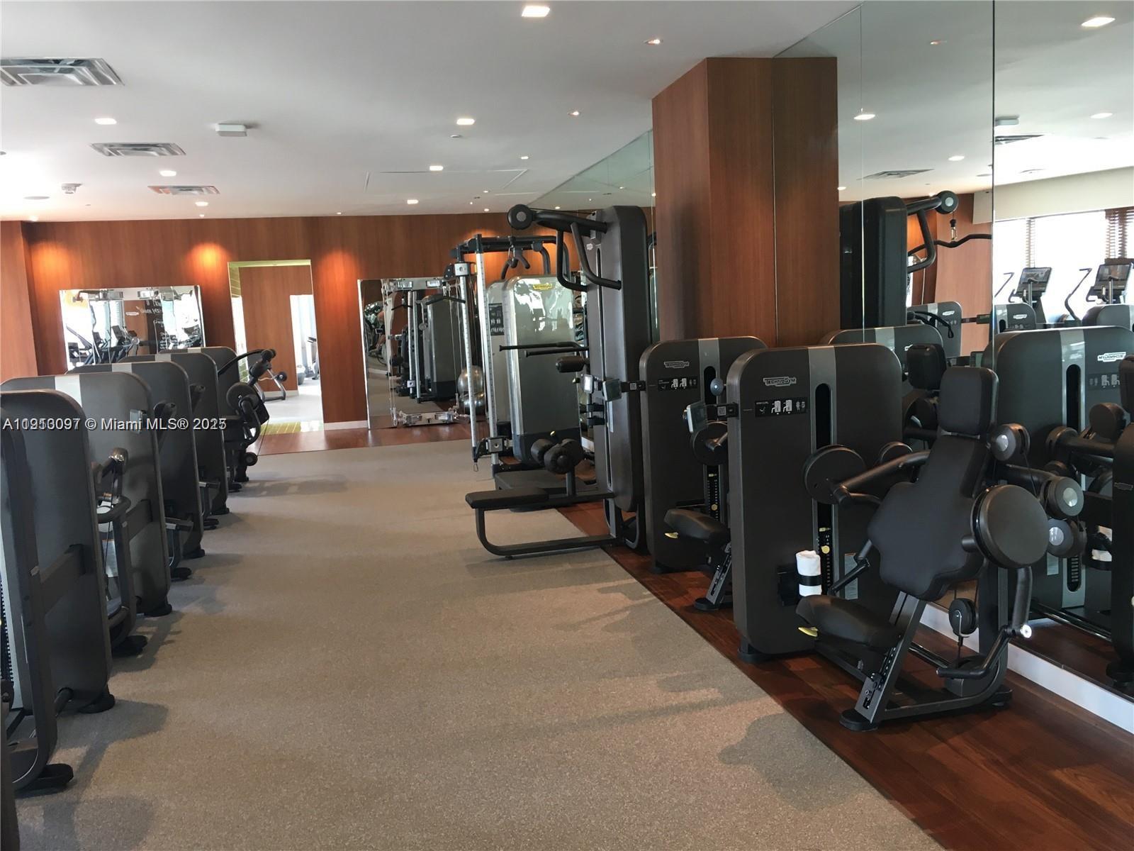 1300 S MIAMI AV Unit: 4111