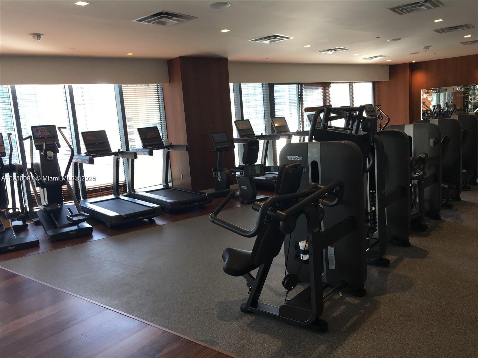 1300 S MIAMI AV Unit: 4111