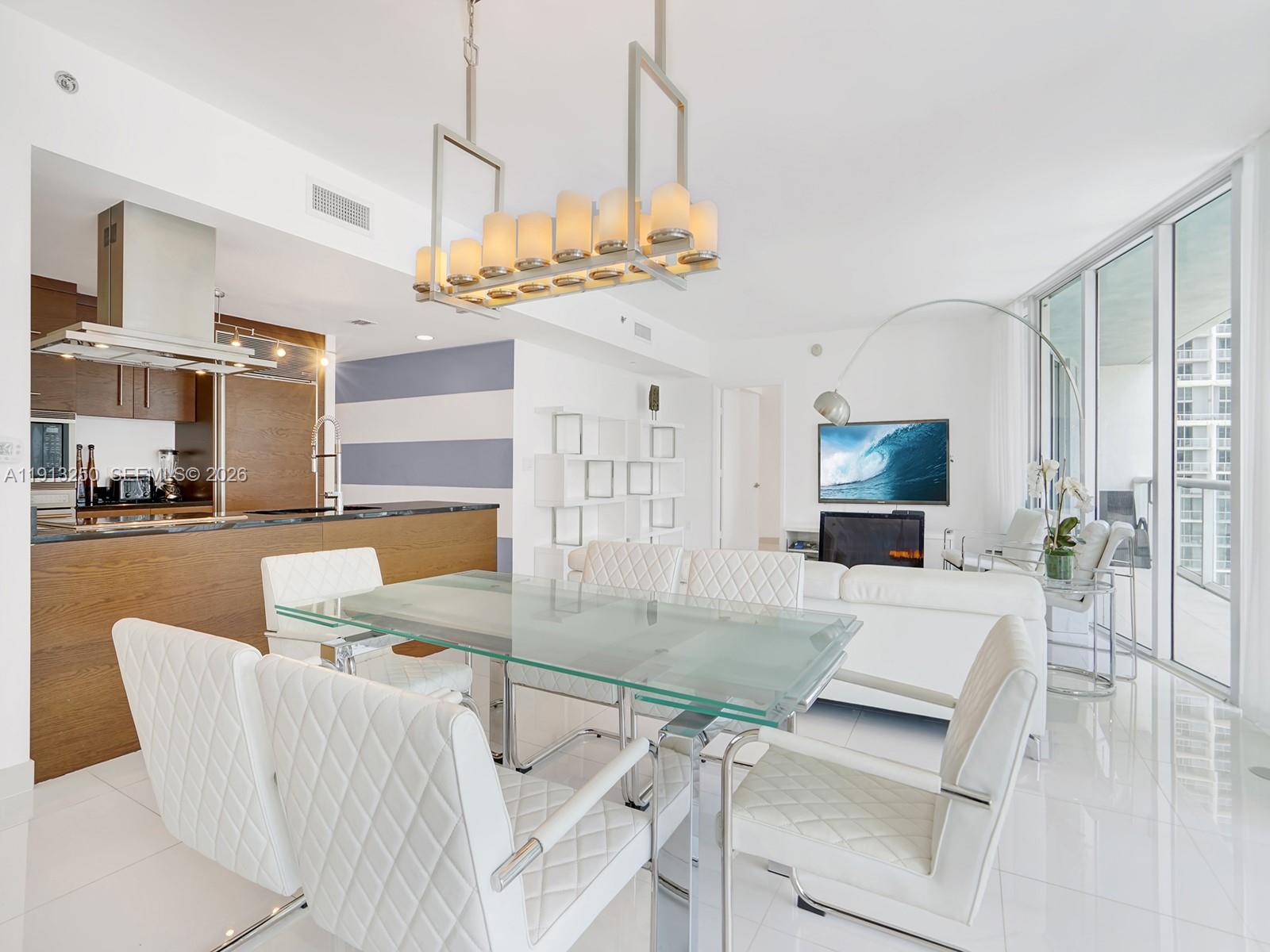 495 Brickell Ave # 2504